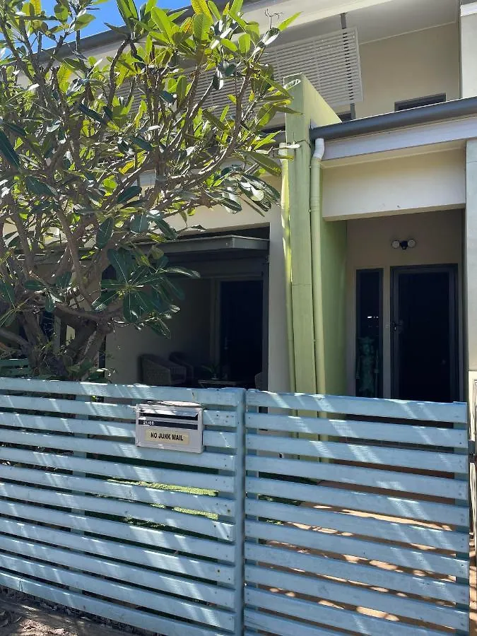 Walk To Palmer B&B - U21 Townsville